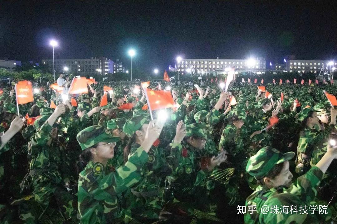 日本操场决战正在上演，东京球队抢得头名